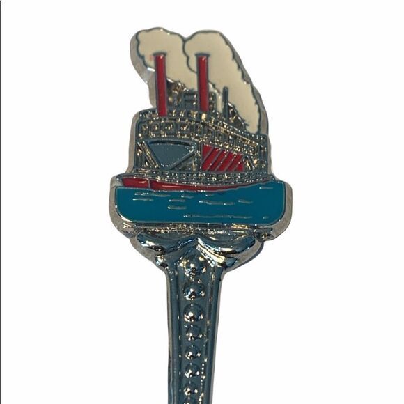 Memphis Riverboat Souvenir Spoon - Picture 7 of 9
